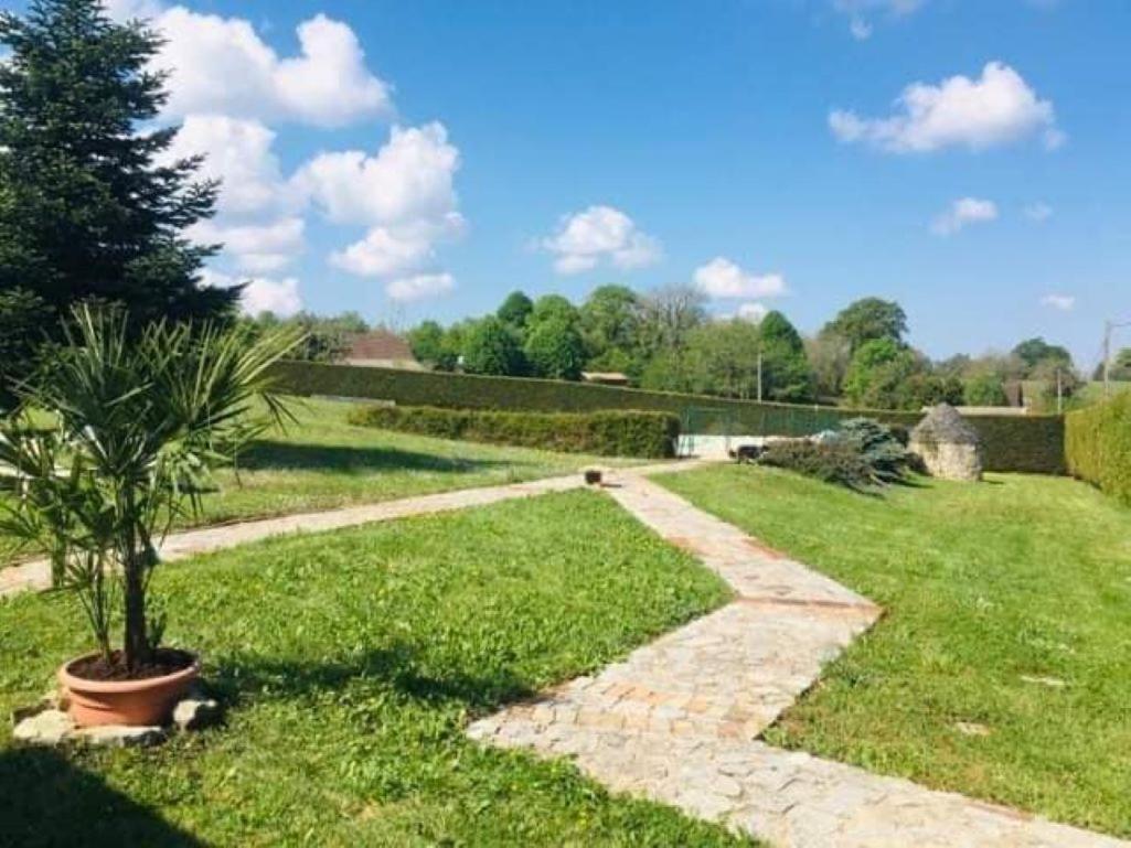 Gites Le Clos De Lamie Avec 2 Piscines Privees Fossemagne Exterior foto