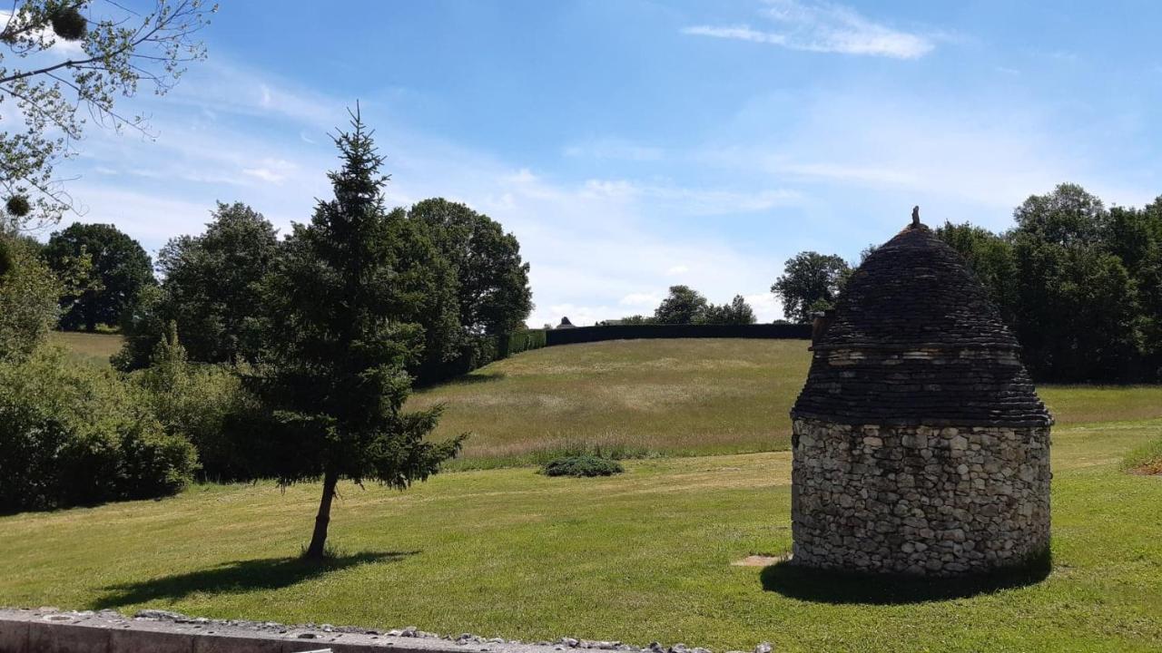 Gites Le Clos De Lamie Avec 2 Piscines Privees Fossemagne Exterior foto